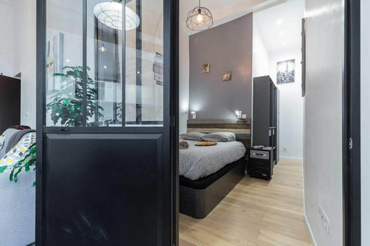 Angle Droit- Loft Charmant Et Atypique, Climatisation, Vieux-Nice Luaran gambar