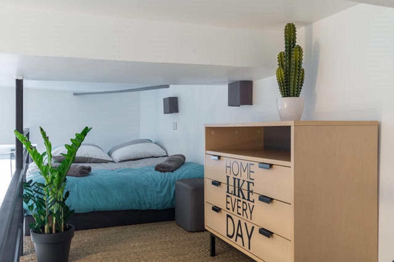 Angle Droit- Loft Charmant Et Atypique, Climatisation, Vieux-Nice Luaran gambar