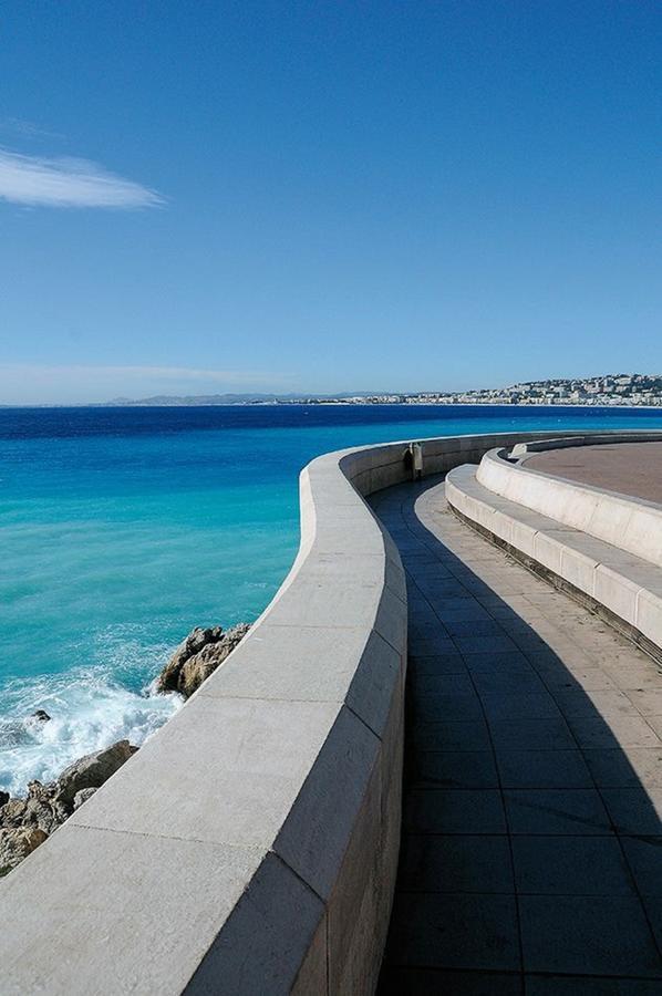 Angle Droit- Loft Charmant Et Atypique, Climatisation, Vieux-Nice Luaran gambar